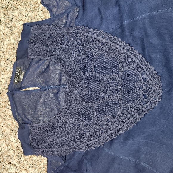 City Chic Cold Shoulder Top - Picture 2 of 9